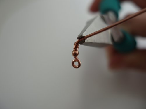 Abby Hook's Coiled Ear Wires - Shape the ear wire, Findings & Components, Toggles & Clasps, Earwire & Headpin, Coiling, Coiling Wire, Wire Coiling, bend the wire